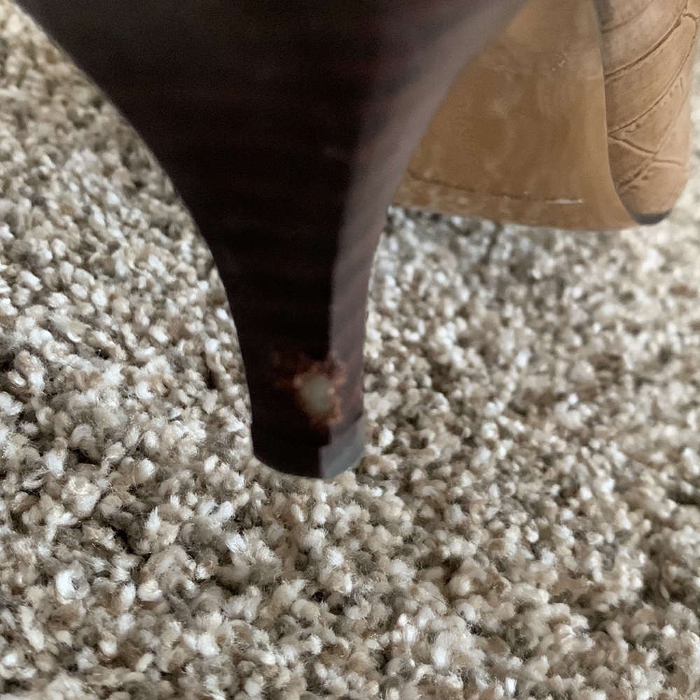 Bandolino BDBerry 1 inch Heels Size 7 1/2M - Picture 7 of 7